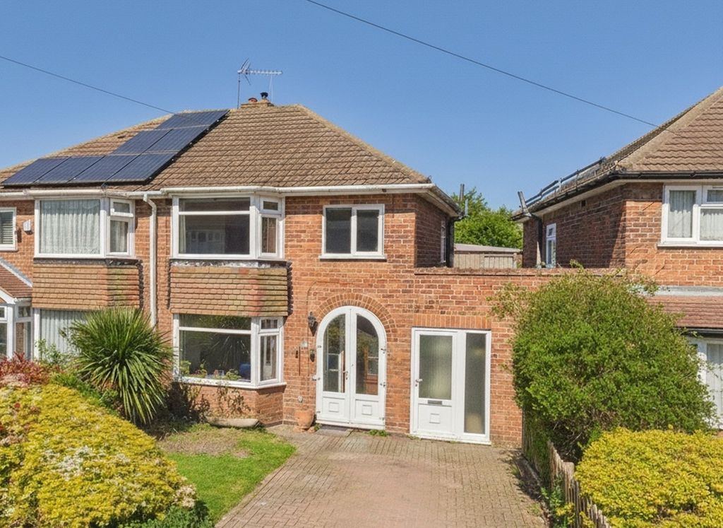 Property photo 1 of 42 Cam05591G0Pr0195Still042001