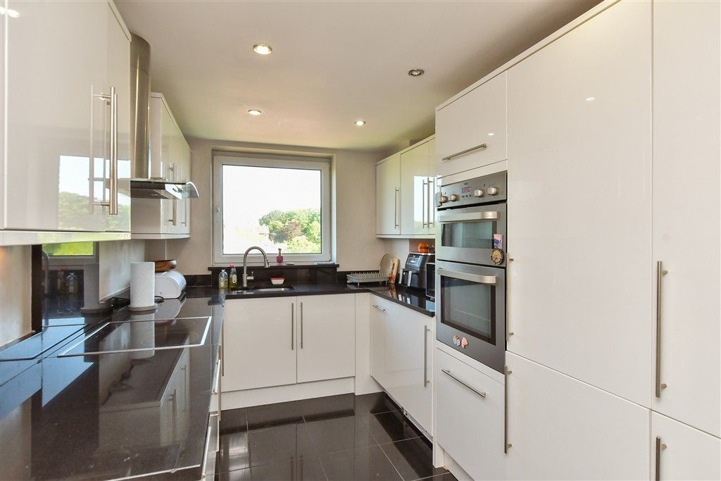 Property photo 1 of 15 Kitchen