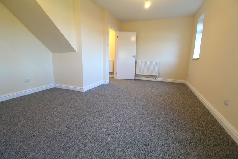 Property photo 3 of 8 Lounge/Diner