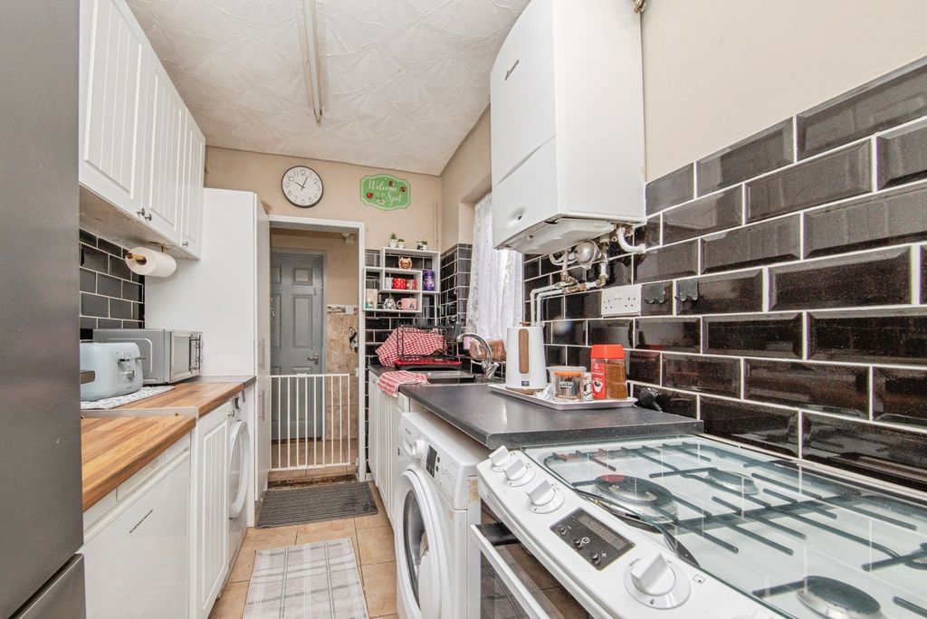 Property photo 3 of 13 Pbox-Img.Jpg