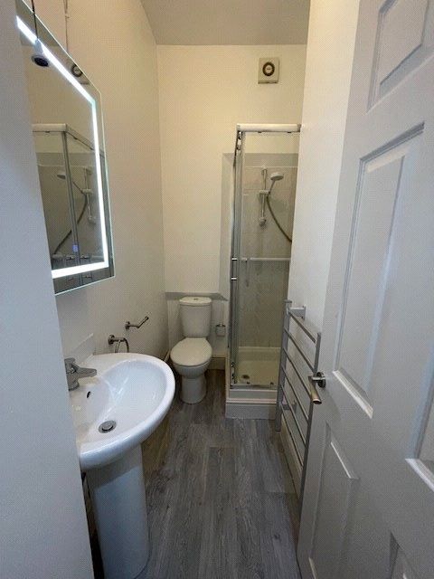 Property photo 3 of 5 Picture No. 06