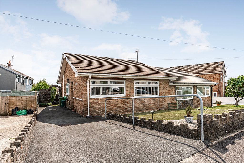 Property photo 1 of 24