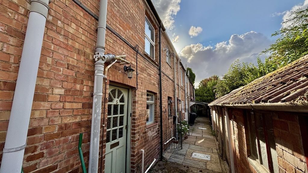 Property photo 1 of 22