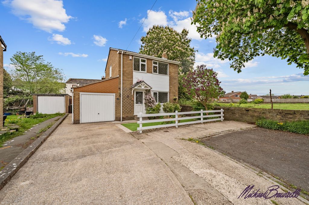Property photo 1 of 25