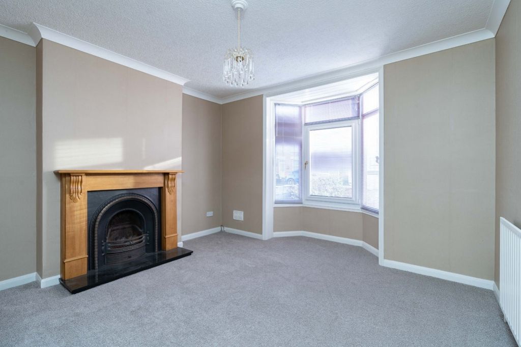 Property photo 2 of 15 Living Room