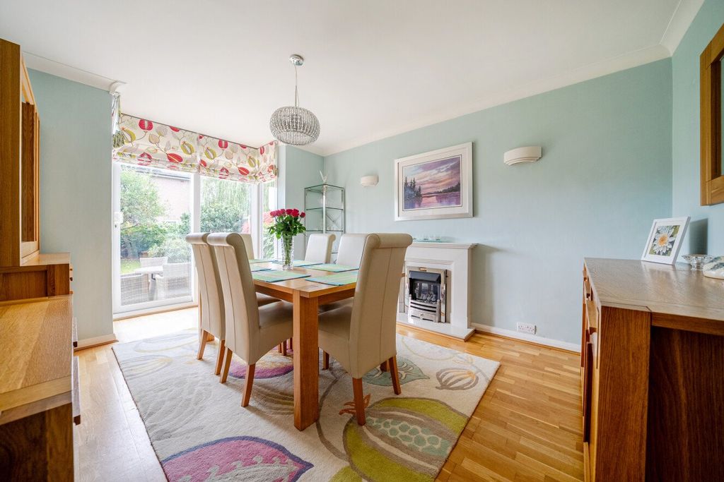 Property photo 3 of 28 Picture No. 23