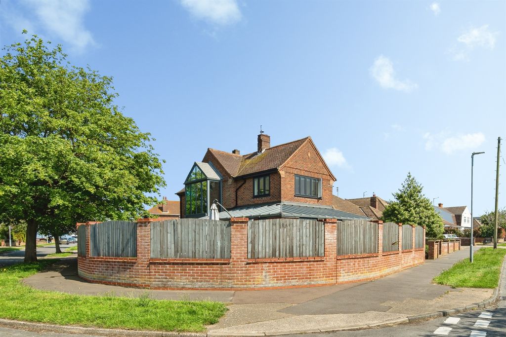 Property photo 1 of 21