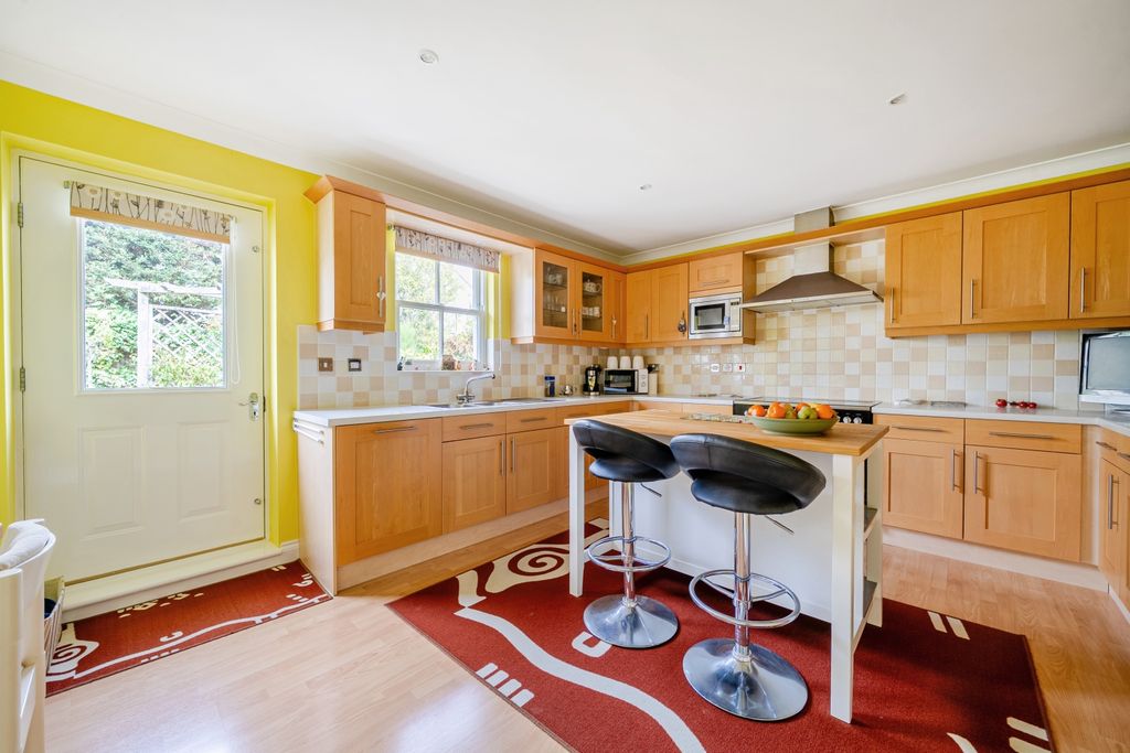 Property photo 3 of 34 1516022-18-1A07Bc36B9Fe8