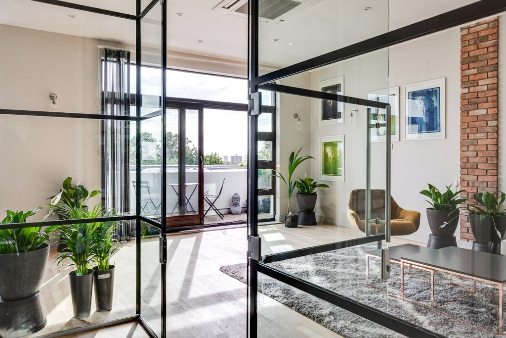 Property photo 3 of 14 Picture No. 19