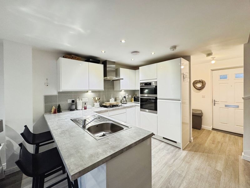 Property photo 2 of 13 Photo 8