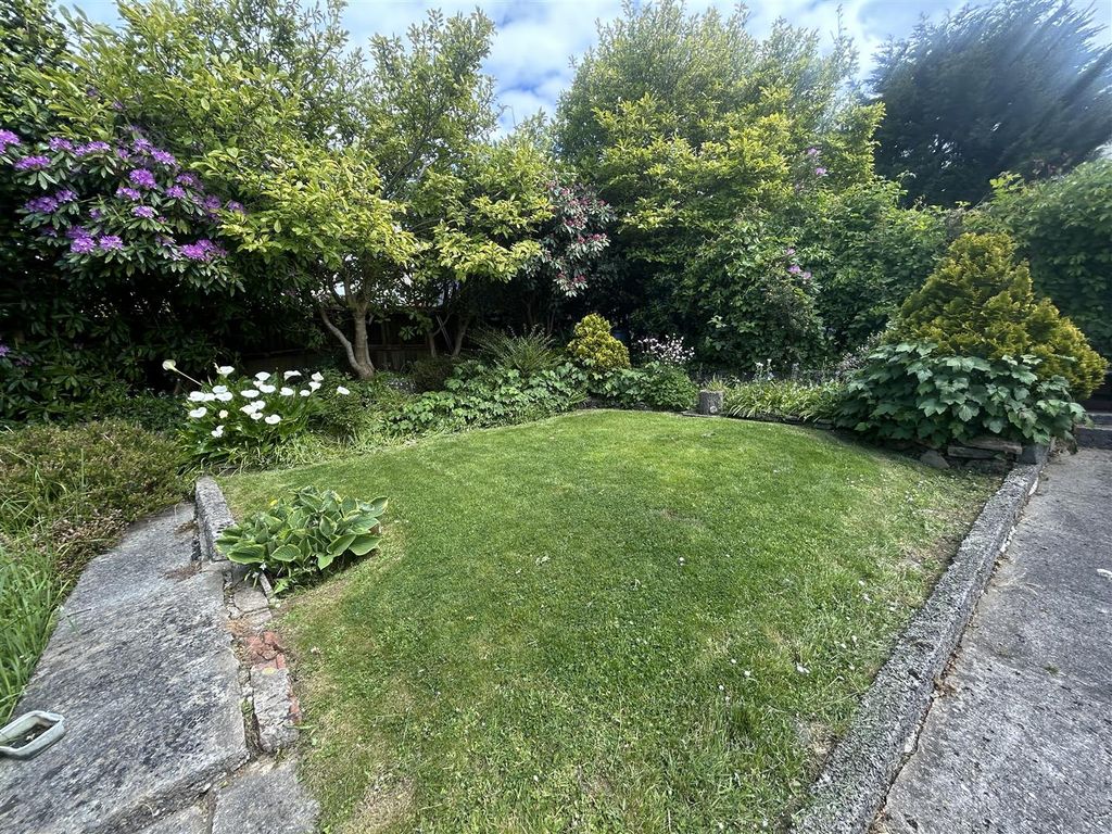 Property photo 2 of 23 Externally
