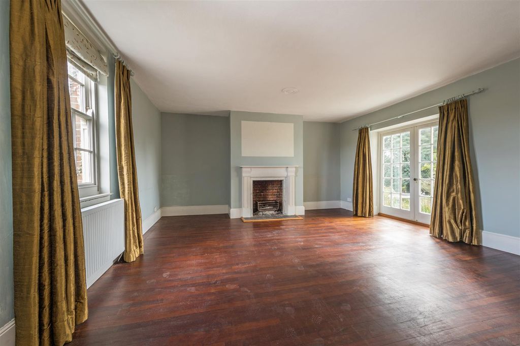 Property photo 2 of 22 No1_50.Jpg