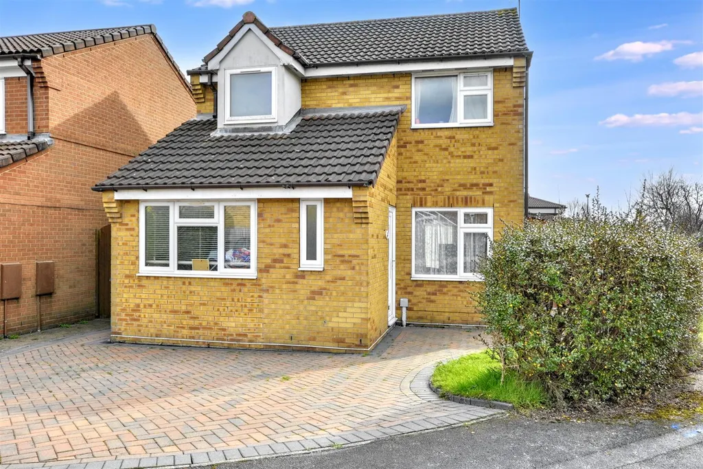 House in Nottingham, Chilwell - View 3
