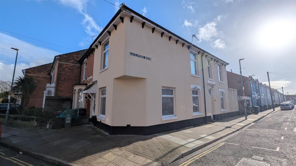 Property photo 1 of 12 Pxl_20260129_115725690.Jpg