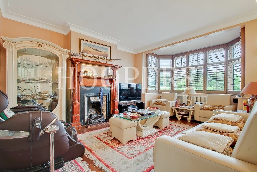 Property photo 2 of 13