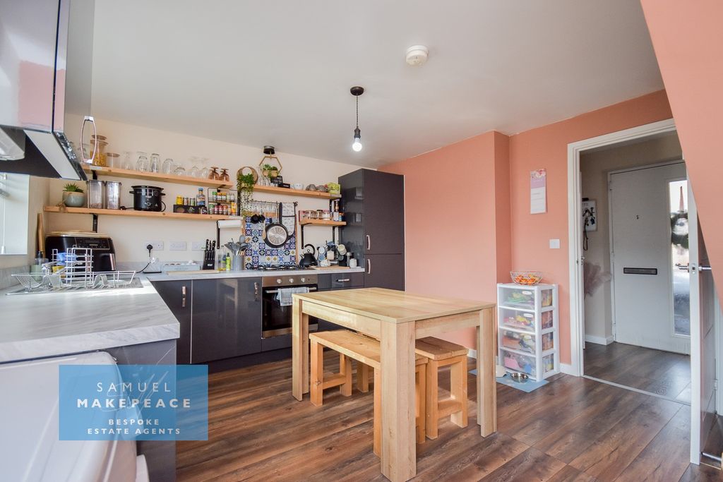 Property photo 2 of 21 Gallery