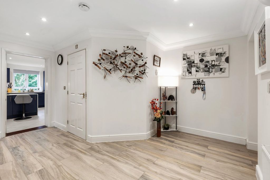 Additional image 11 of 2 bed flat for saleCompass Close, Edgware HA8