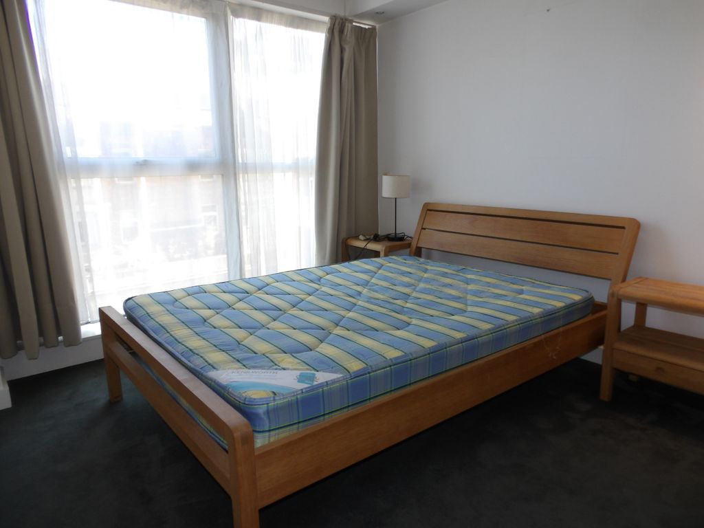 Property photo 3 of 5 Bedroom