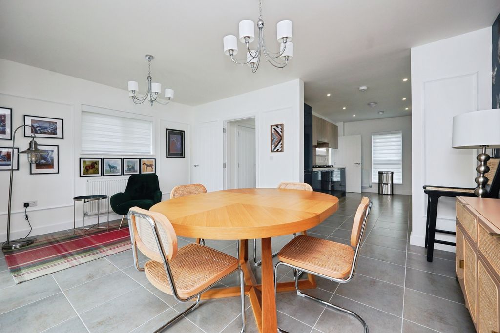 Property photo 3 of 29 Open Plan