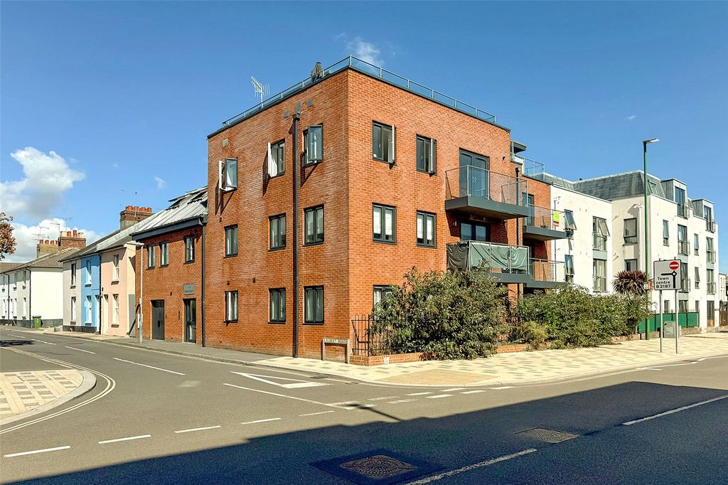 Property photo 1 of 16 Picture No. 28