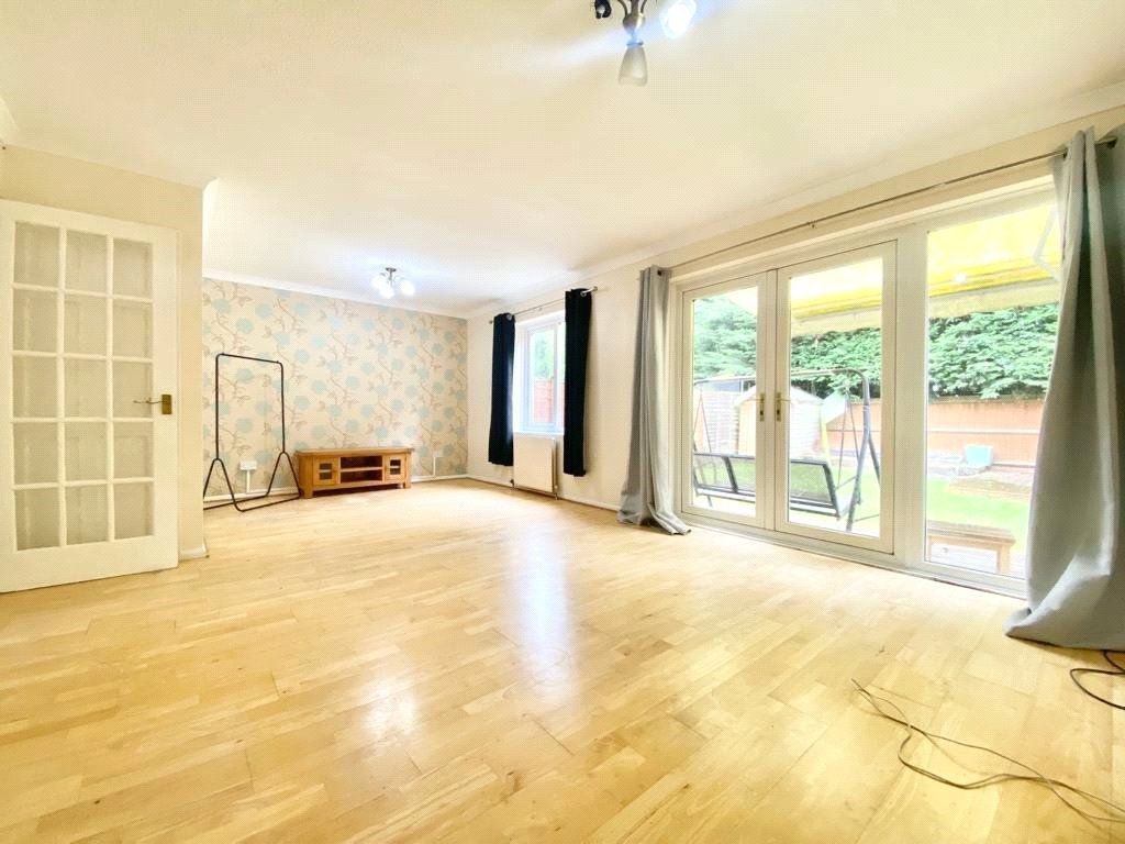 Property photo 2 of 8 Picture No. 14