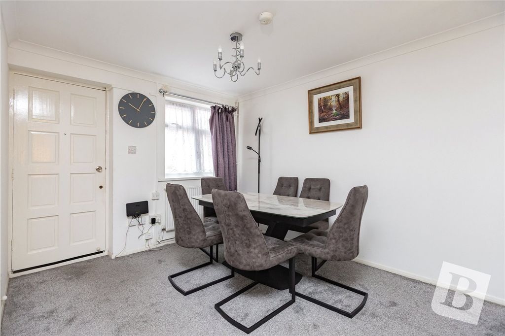 Property photo 3 of 17 Dining Room