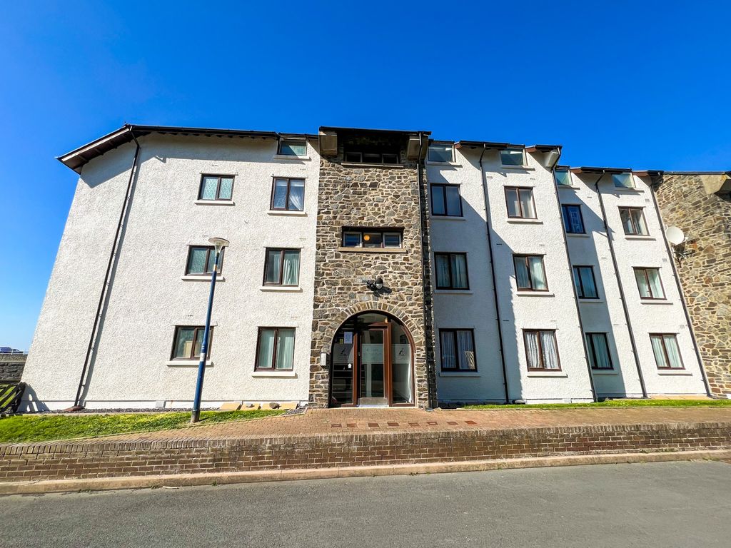 Property photo 1 of 12 Aaea3328-90Ab-4d97-8Dd4-7197016c3B8B