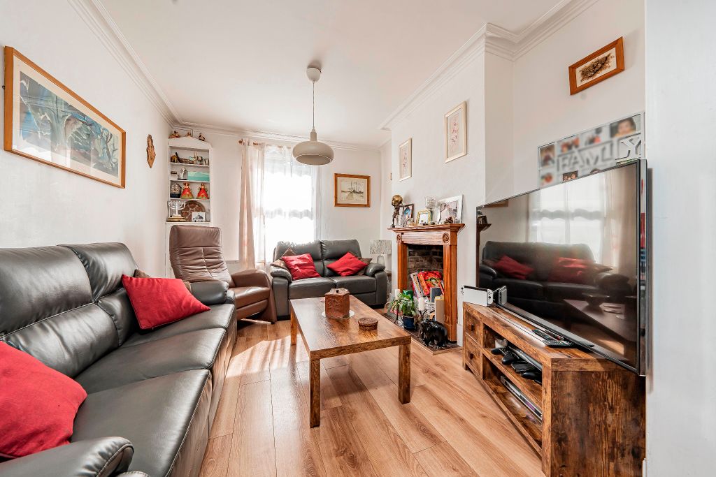 Property photo 2 of 10