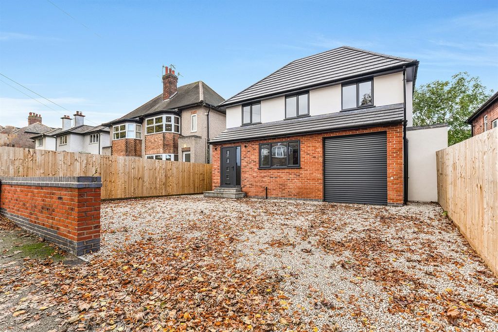 Property photo 1 of 18 (Main)