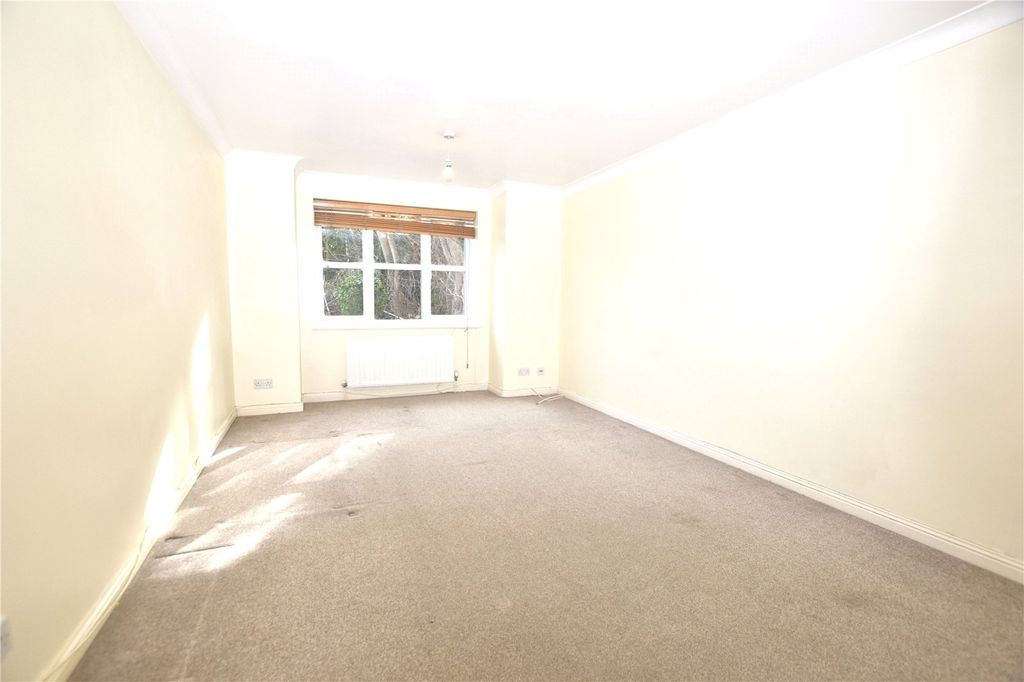 Property photo 2 of 5 Picture 2