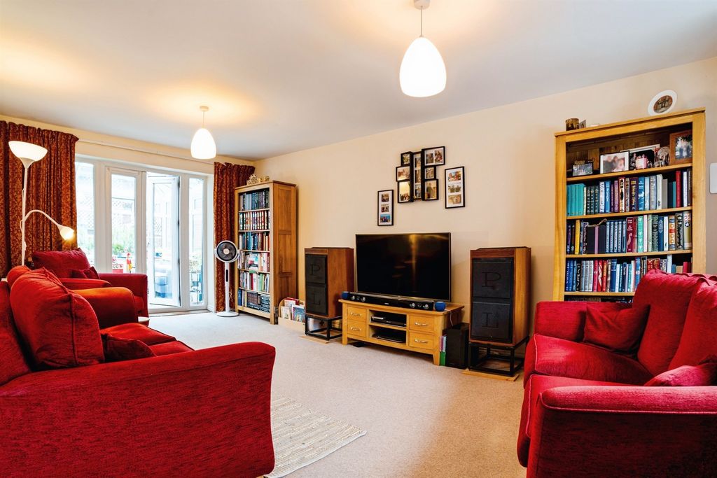 Property photo 2 of 15