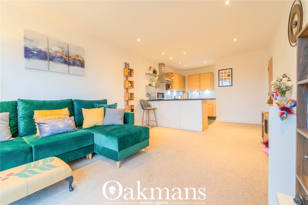 Property photo 3 of 13 Picture No. 12