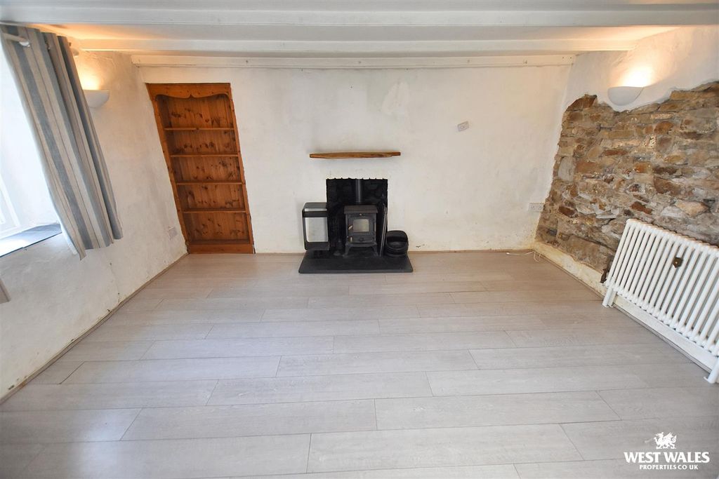 Property photo 3 of 15 7 (76).Jpg