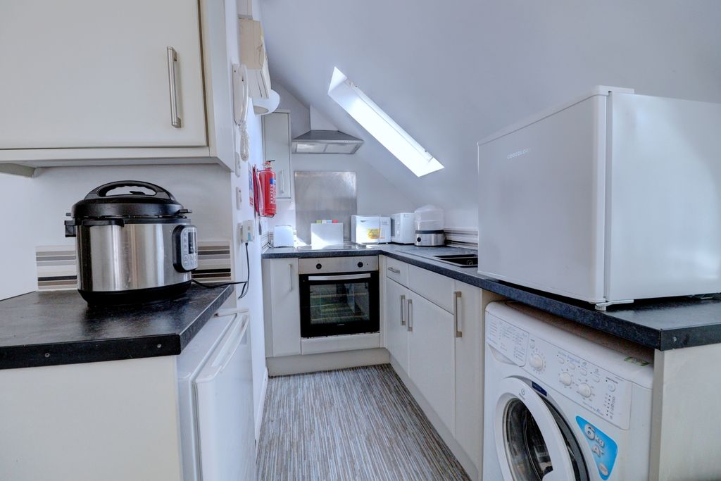 Property photo 3 of 7 Picture No. 08