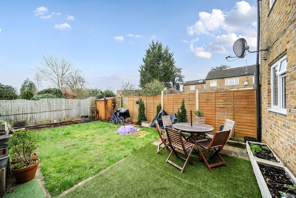 Property photo 1 of 18 1415182-5-69A01c5...