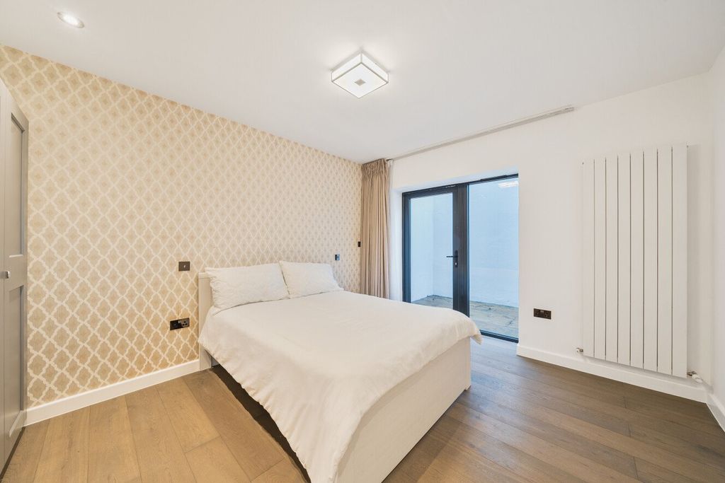 Property photo 1 of 13 Picture No. 32