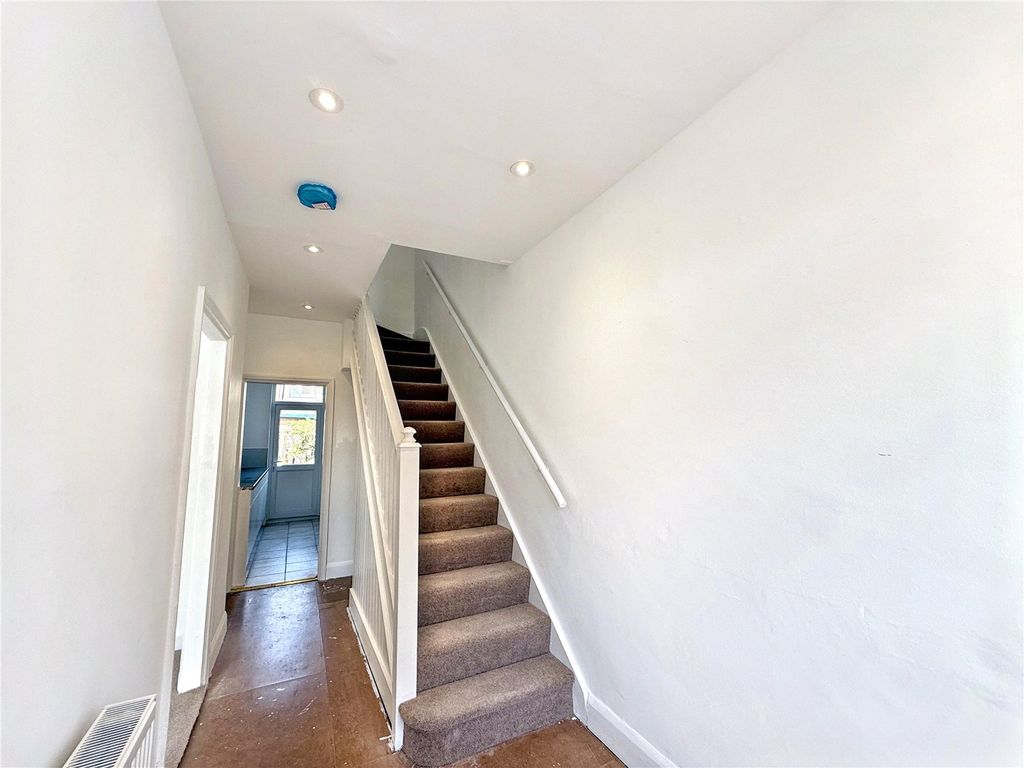 Property photo 2 of 17 Picture No. 40