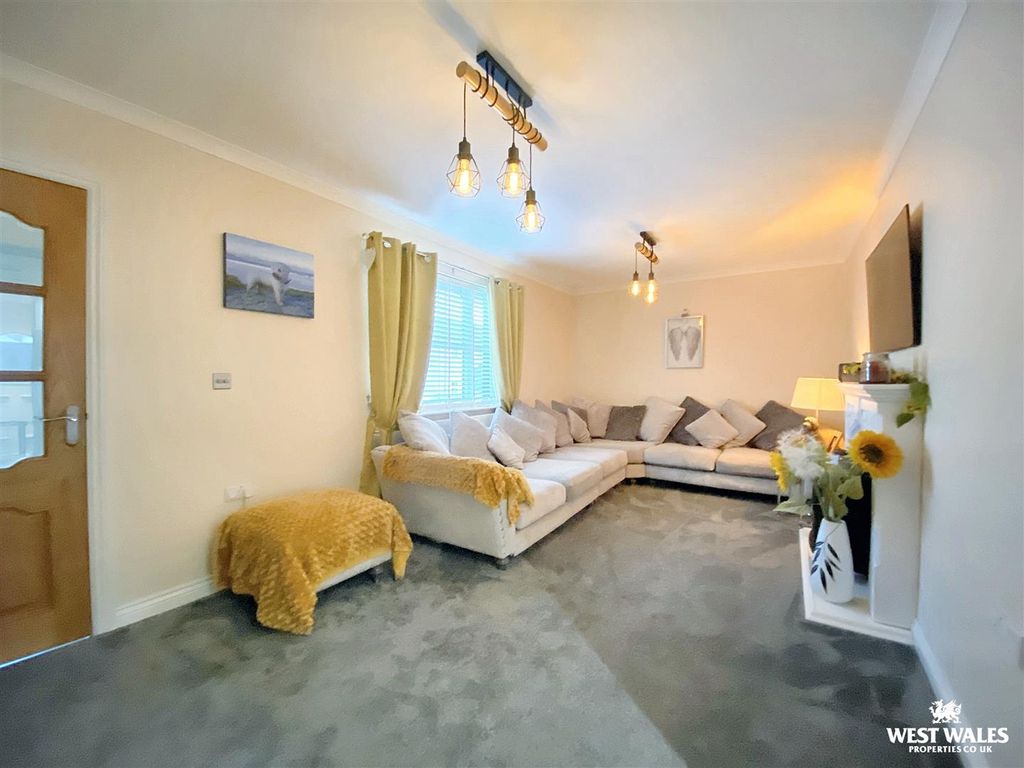 Property photo 3 of 23 Img_2551.Jpg