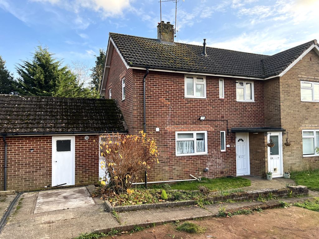 Property photo 1 of 7 Front