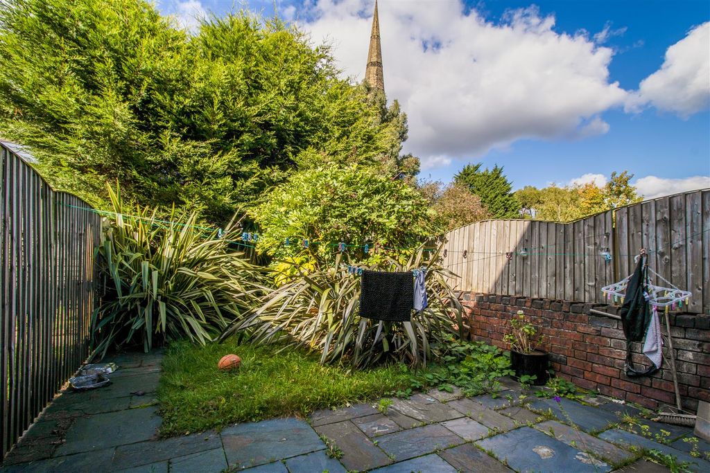 Property photo 2 of 6