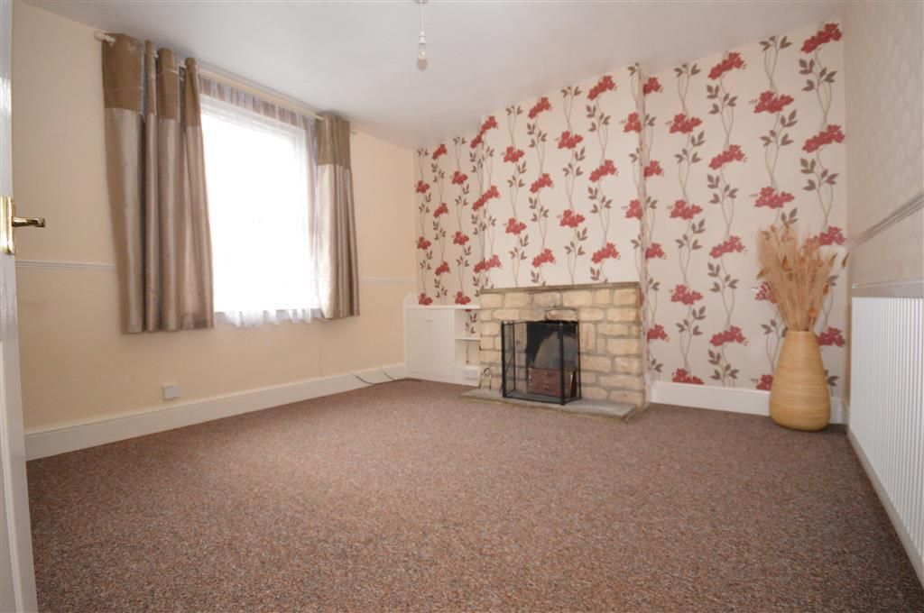 Property photo 2 of 8 Living Room