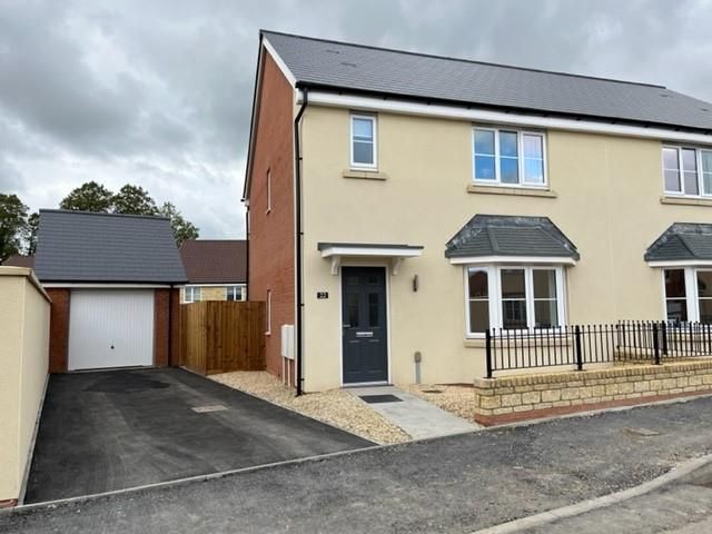 Property photo 1 of 12 Front Of House.Jpg