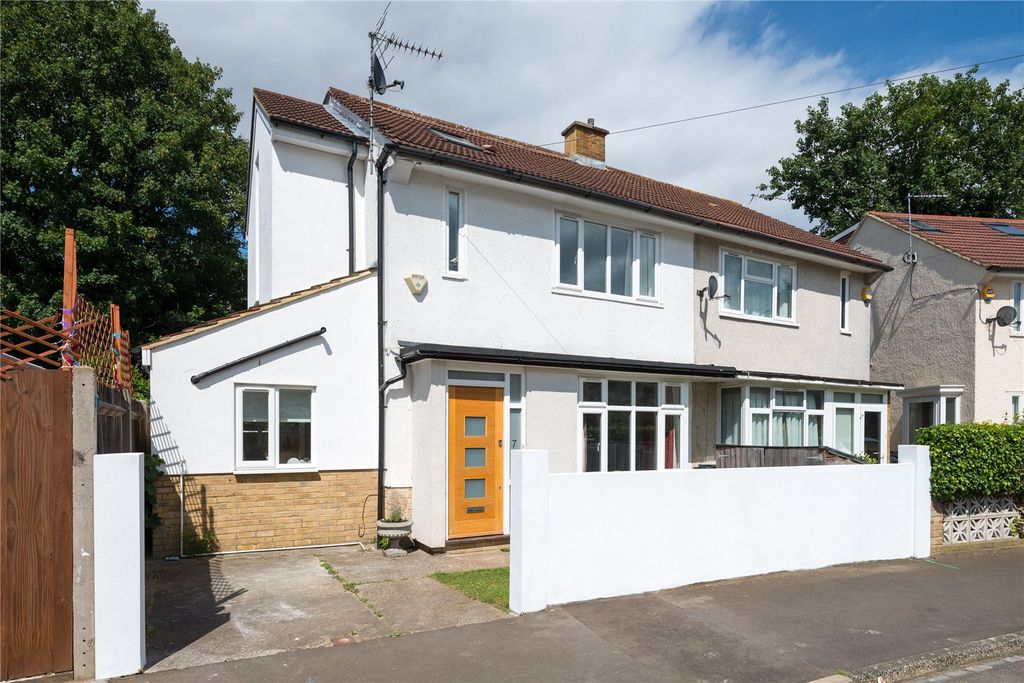 Property photo 1 of 12