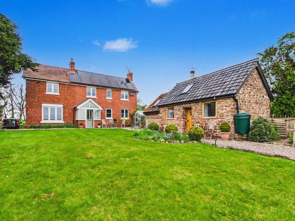 Property photo 1 of 32