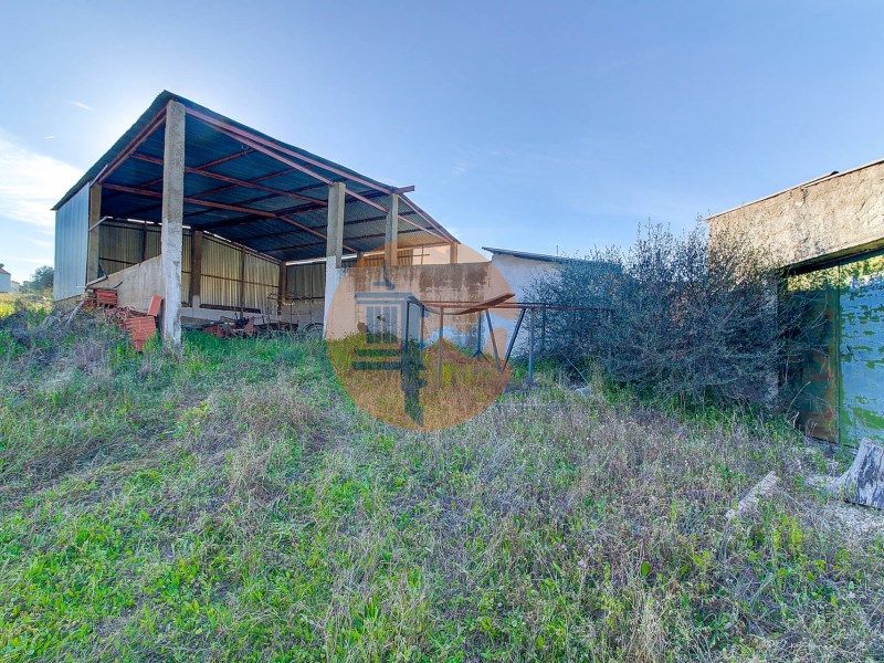 Property photo 3 of 78
