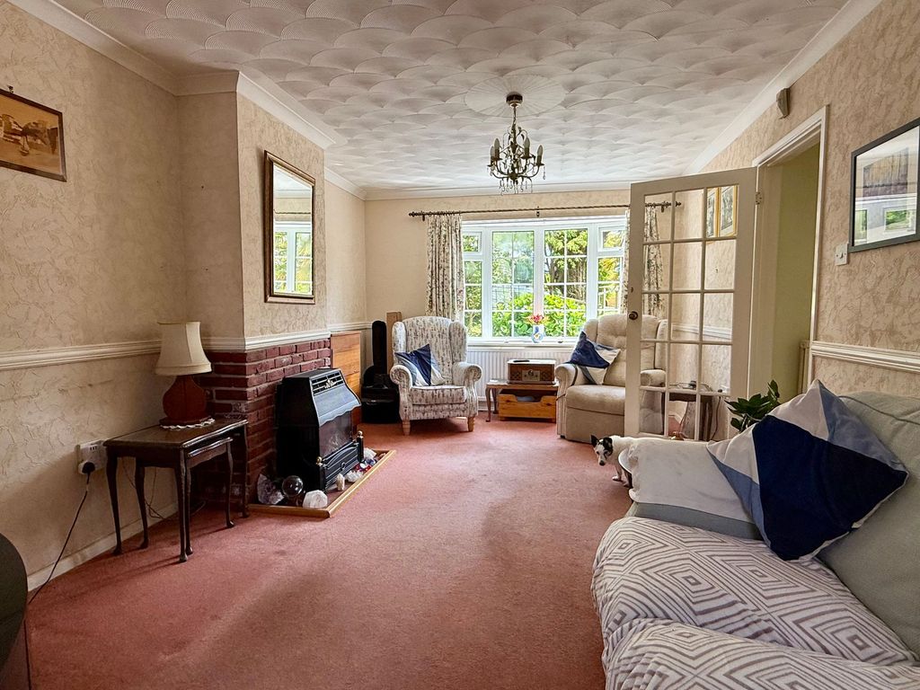 Property photo 3 of 16