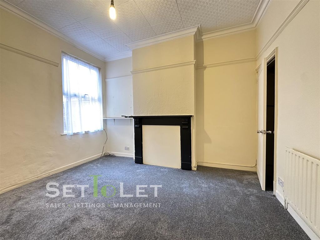 Property photo 3 of 12 Img_5425.Jpg