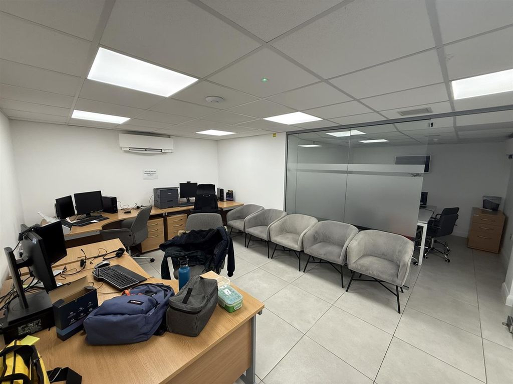 Property photo 2 of 6 Img_2368.Jpeg