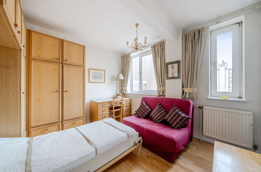 Property photo 2 of 12