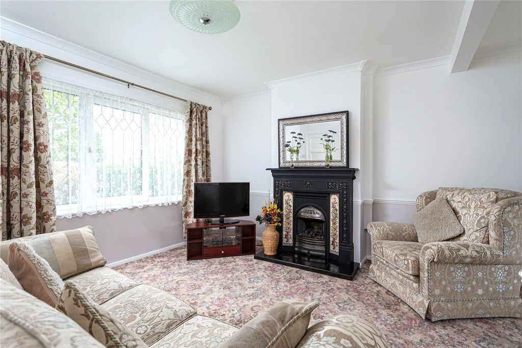 Property photo 2 of 16 Photo